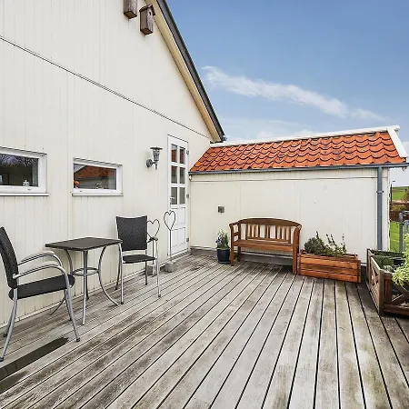 Four-bedroom In Tranekar *